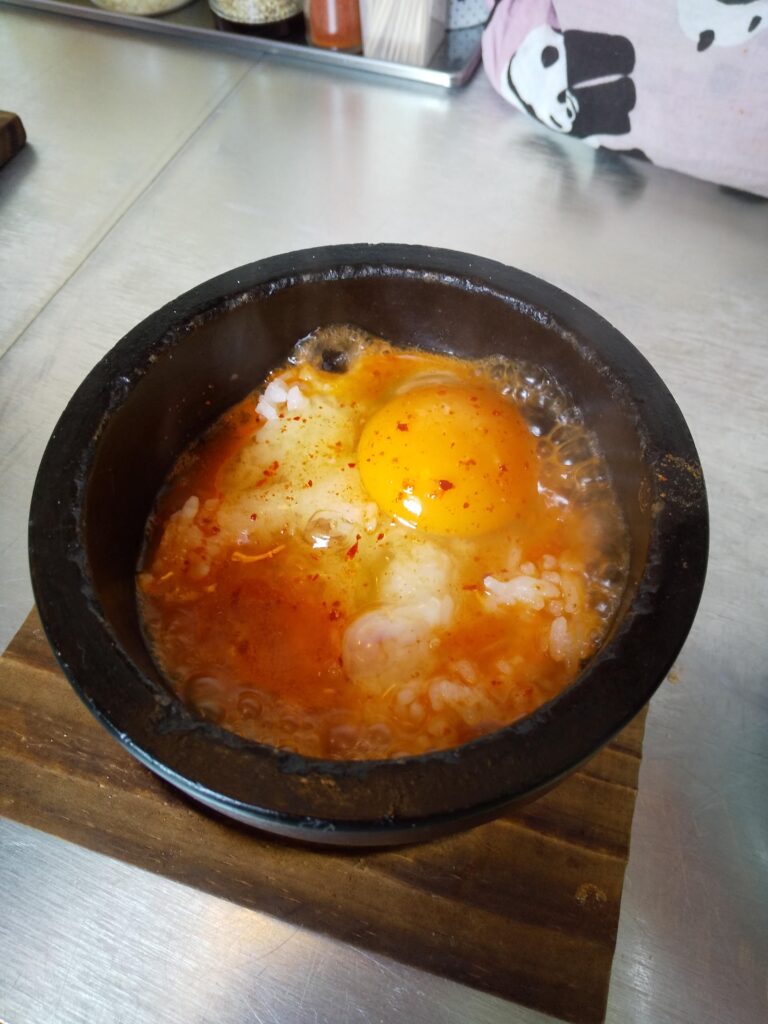石焼ご飯（卵のせ）